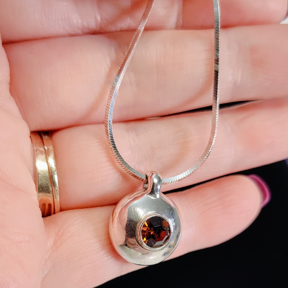 Miriam Salat Sterling Silver Faceted Amber Glass Crystal Round Pendant Necklace - Picture 7 of 12